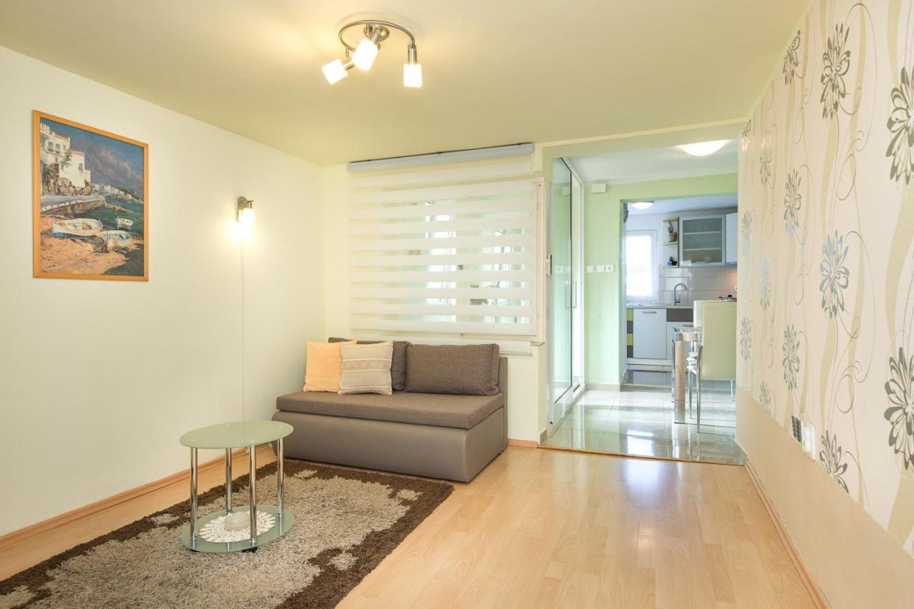 Beach Apartment Krk Town Eksteriør billede
